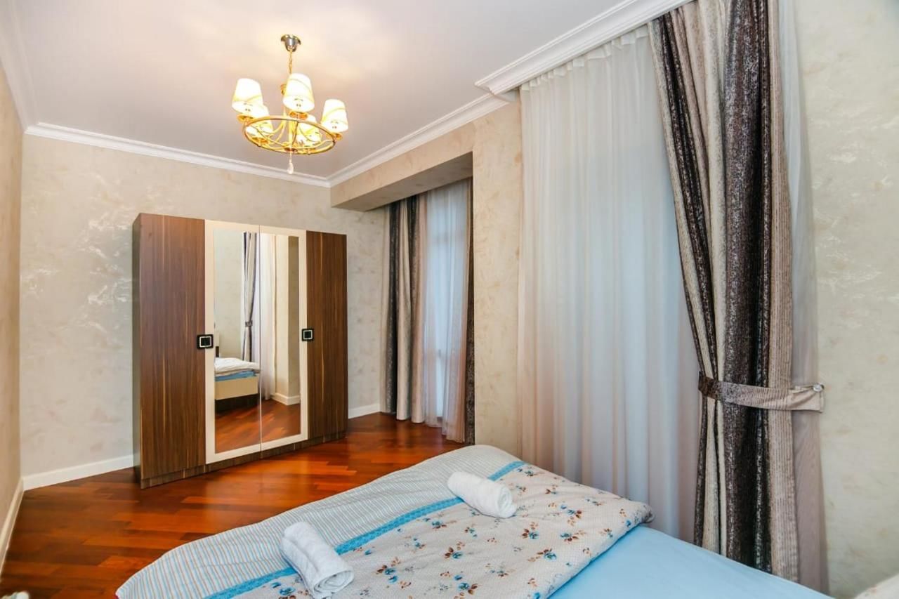 Апартаменты Lux Family Apartment in City Center Баку-29