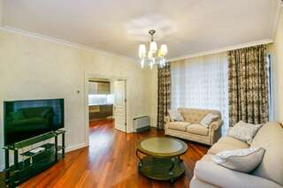 Апартаменты Lux Family Apartment in City Center Баку Апартаменты с 2 спальнями-1